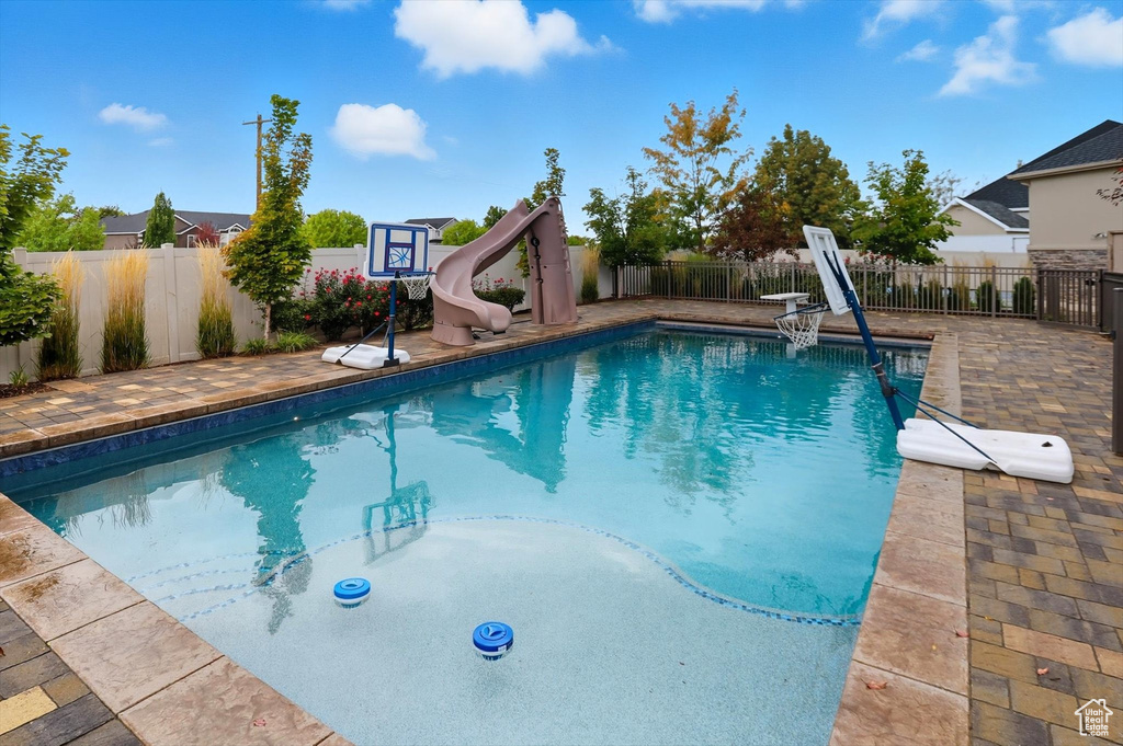 1539 W MISTY BREEZE CIR Kaysville, UT 84037