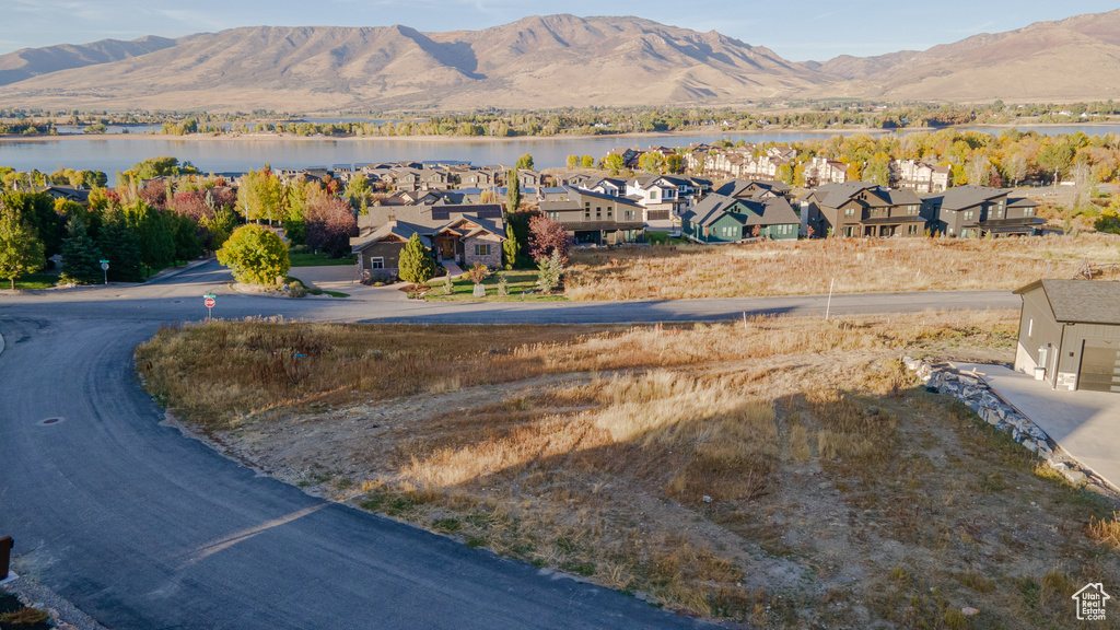 1018 S MEADOWLARK LN Huntsville, UT 84317
