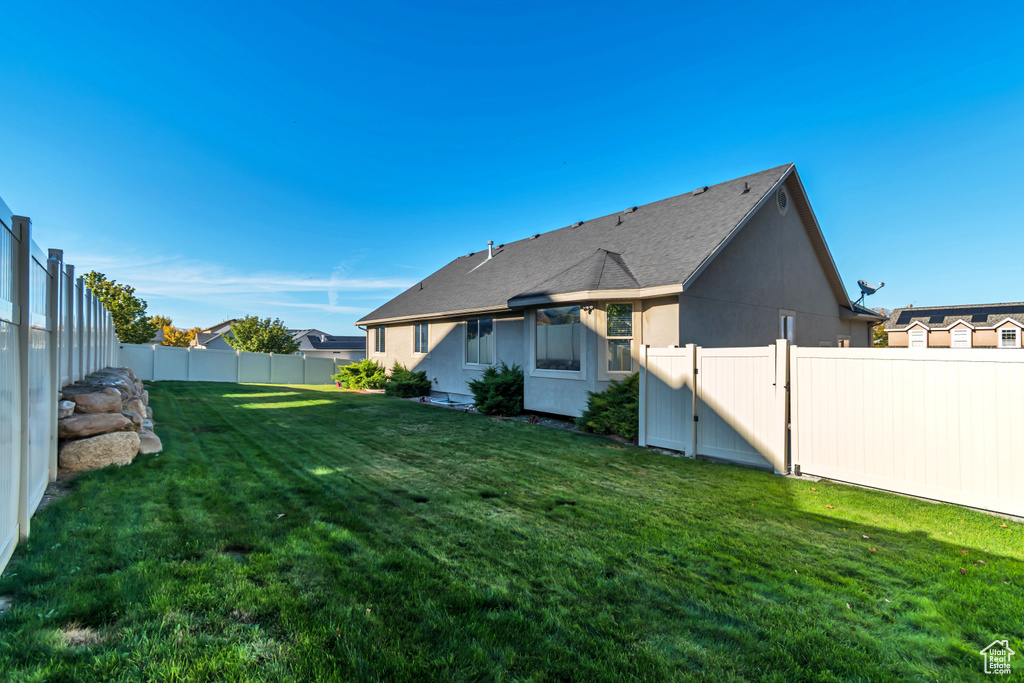 2237 S MAVERICK RD Saratoga Springs, UT 84045