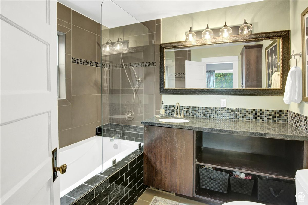 Photo 12 for MLS #2115647 at 372 N I St