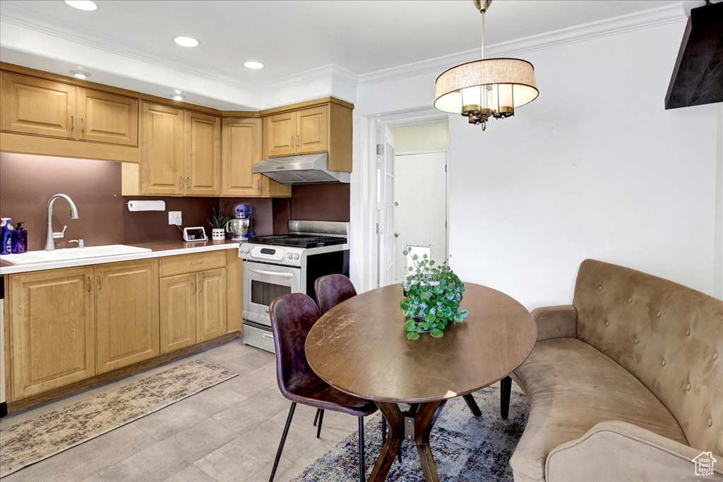 Photo 8 for MLS #2115647 at 372 N I St