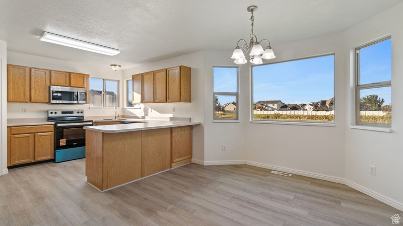 Photo 6 for MLS #2115655 at 4632 W 5750 South
