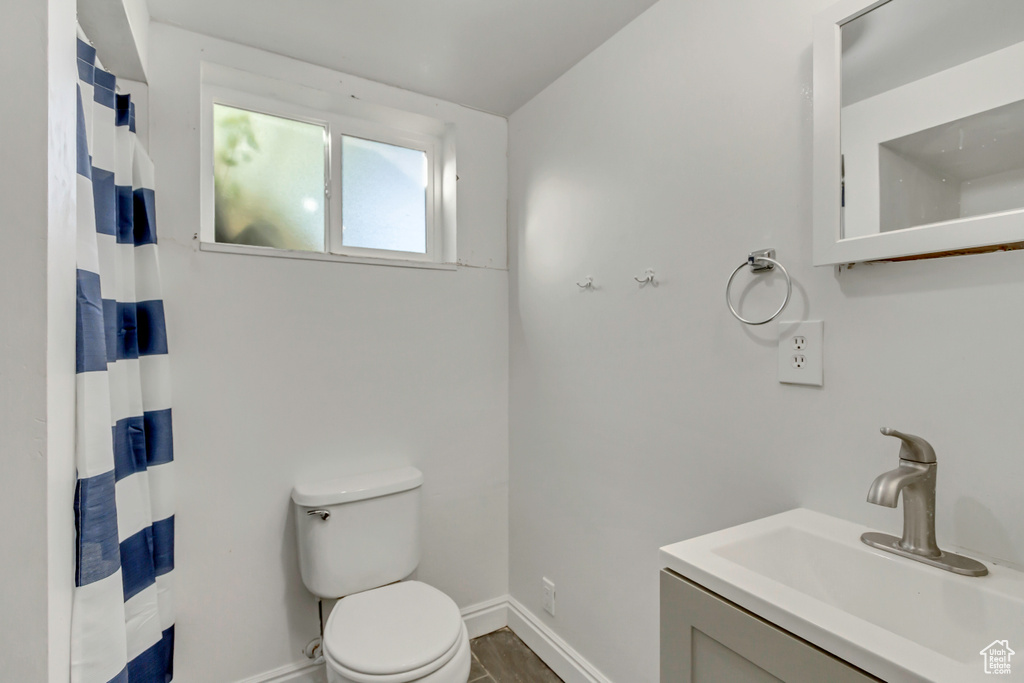 360 E CENTER ST Centerville, UT 84014