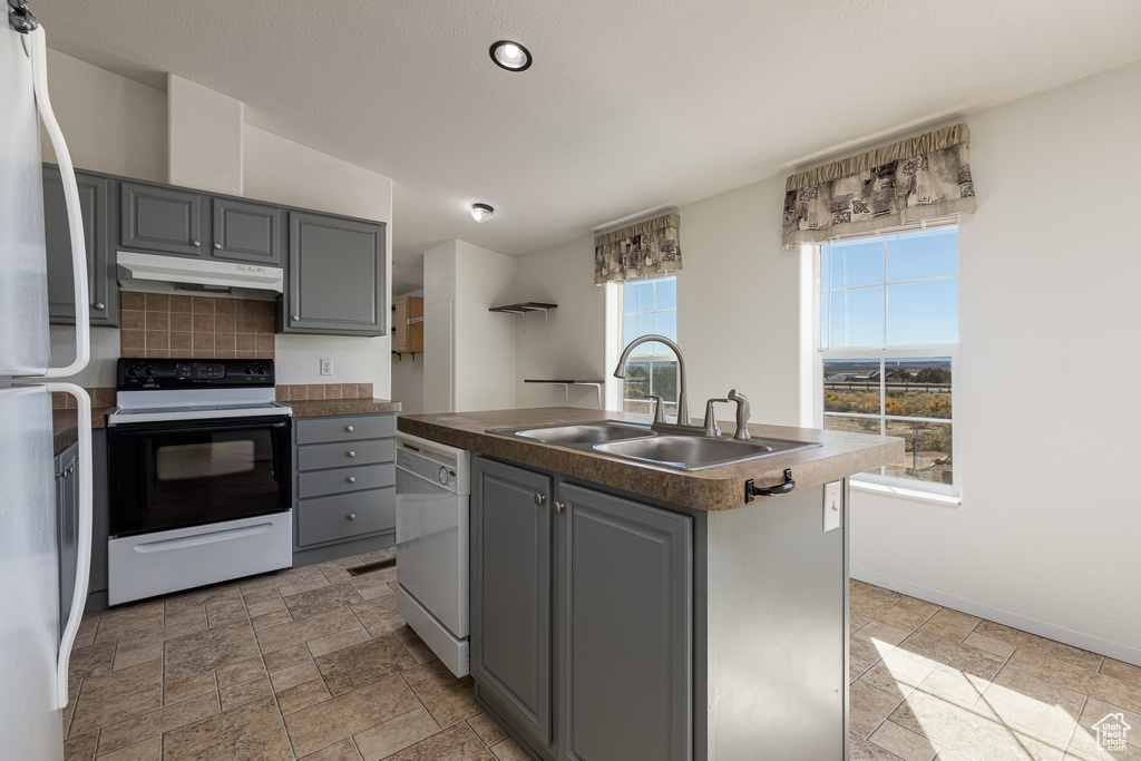 Photo 9 for MLS #2115666 at 4276 E Juniper Dr #6-24