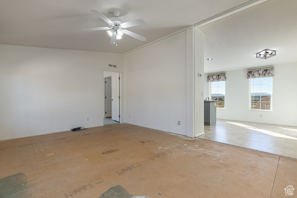 Photo 7 for MLS #2115666 at 4276 E Juniper Dr #6-24