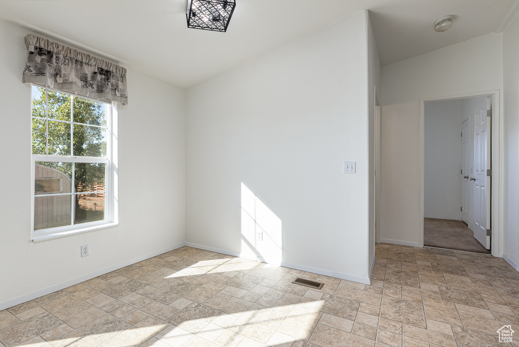 Photo 13 for MLS #2115666 at 4276 E Juniper Dr #6-24