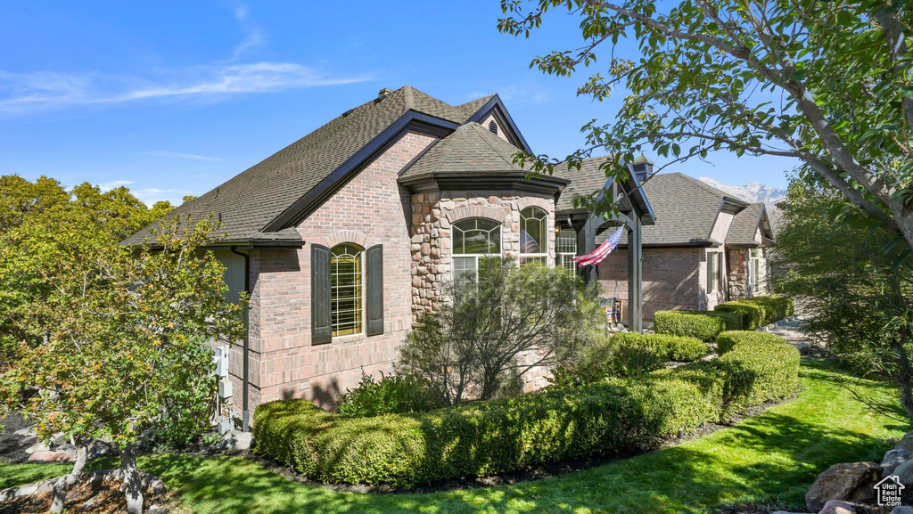 Photo 7 for MLS #2115670 at 1481 E Meadow Bluff Ln