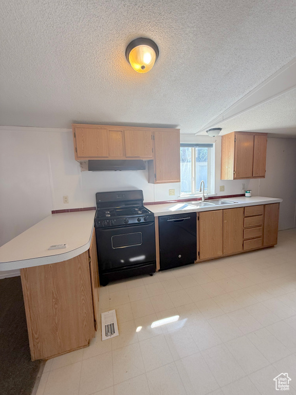 Photo 7 for MLS #2115691 at 900 Century Dr #9