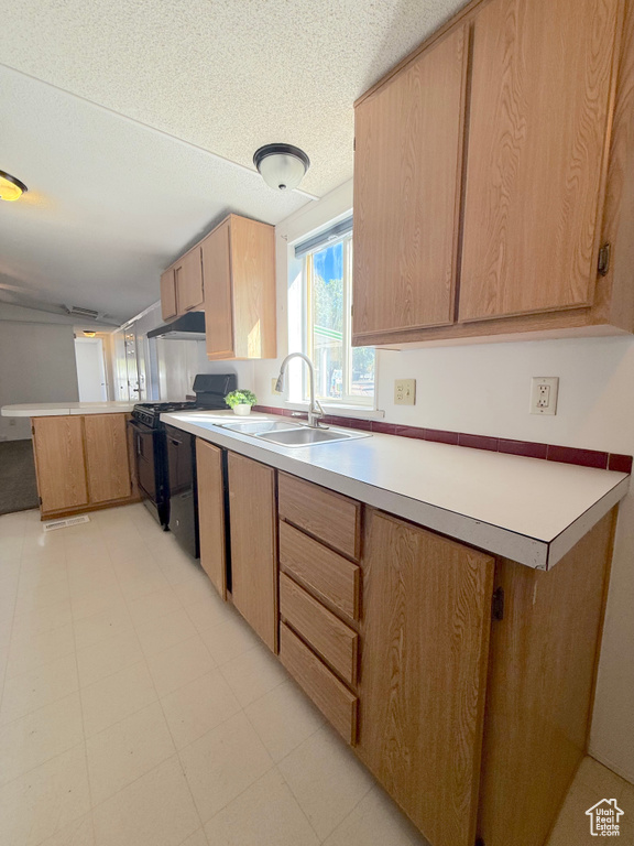 Photo 8 for MLS #2115691 at 900 Century Dr #9