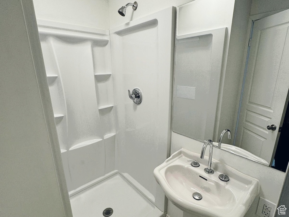 Photo 14 for MLS #2115695 at 4120 W 5740 South