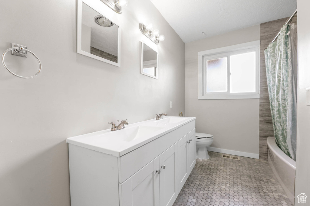 Photo 18 for MLS #2115704 at 209 W Millcreek Way