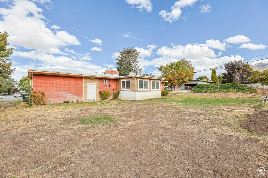 Photo 27 for MLS #2115704 at 209 W Millcreek Way