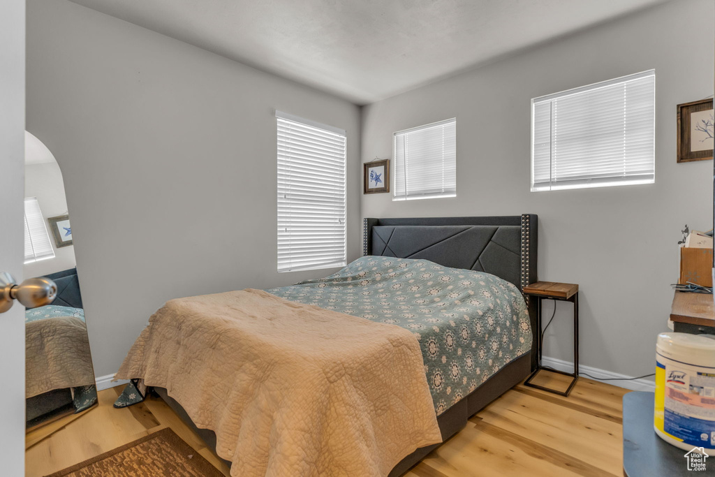 3963 W HOLLANDIA LN West Jordan, UT 84084