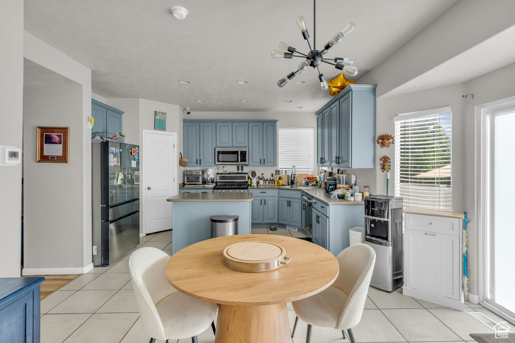 3963 W HOLLANDIA LN West Jordan, UT 84084