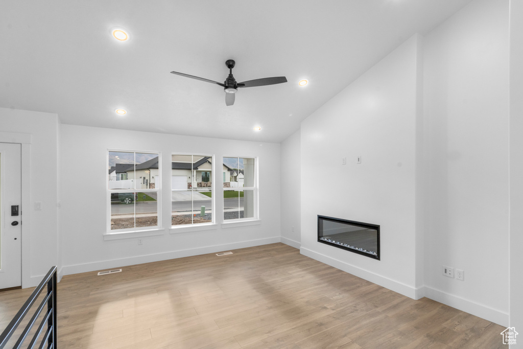 Photo 8 for MLS #2115708 at 527 N 770 West