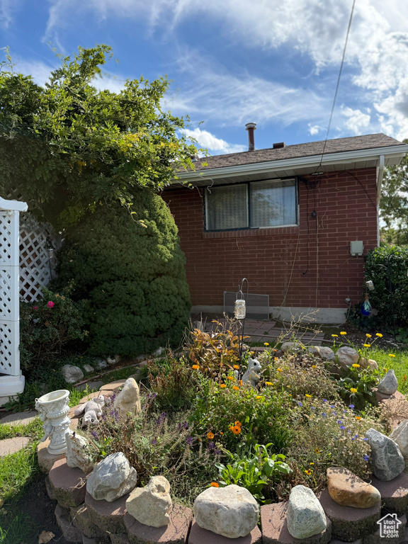 Photo 15 for MLS #2115710 at 2322 W Surrey Rd