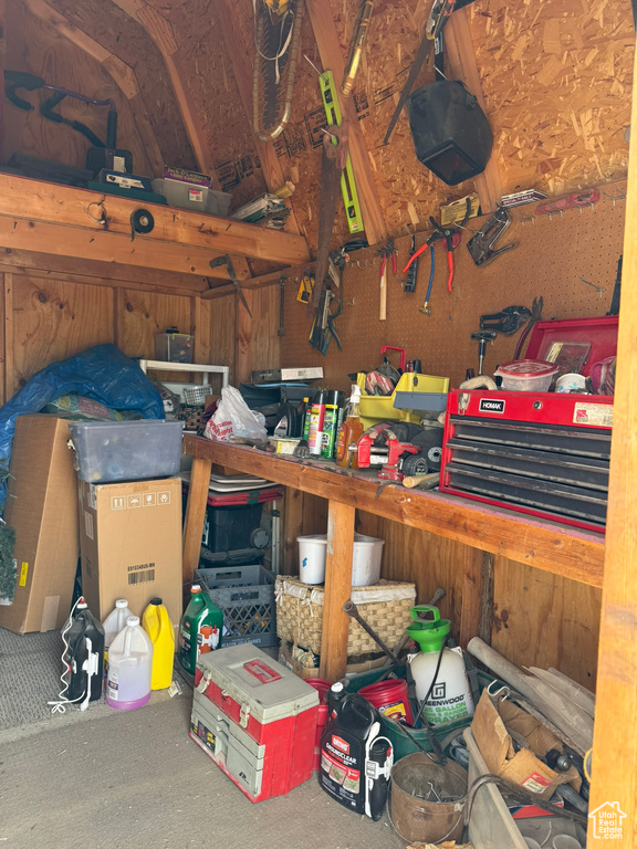 Photo 104 for MLS #2115710 at 2322 W Surrey Rd