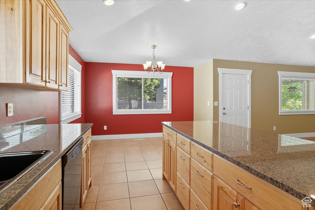 Photo 14 for MLS #2115716 at 568 N Cherry Creek Pkwy