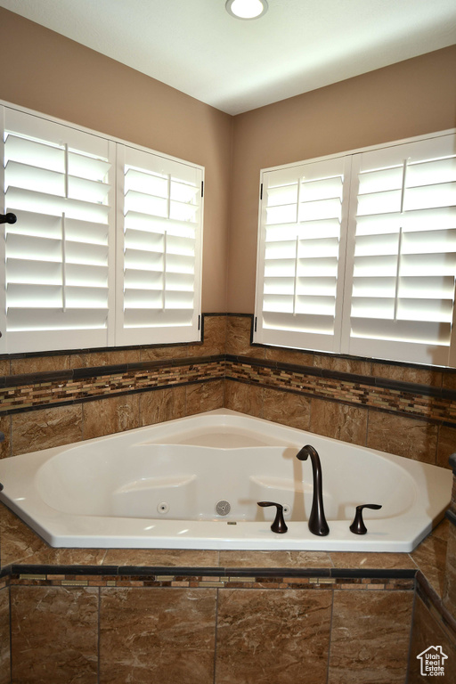 Photo 14 for MLS #2115720 at 4061 W 1250 North #1250