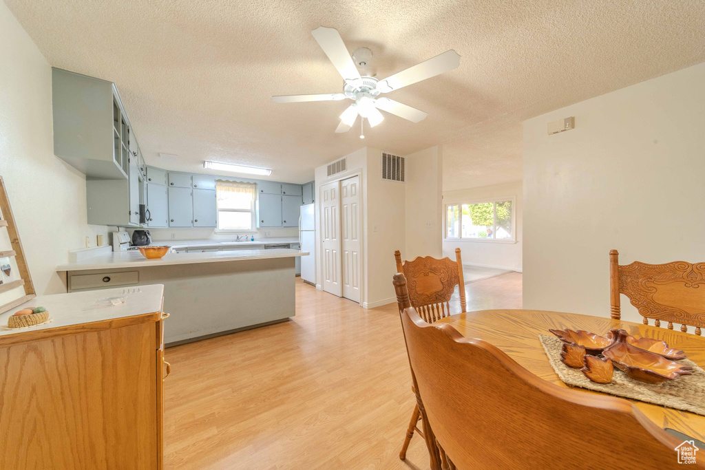 Photo 10 for MLS #2115721 at 470 N 400 East