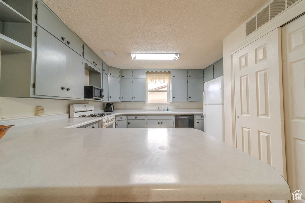 Photo 9 for MLS #2115721 at 470 N 400 East