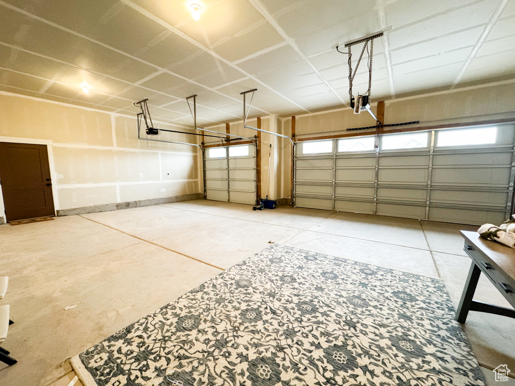 Photo 17 for MLS #2115726 at 101 E Selman Dr
