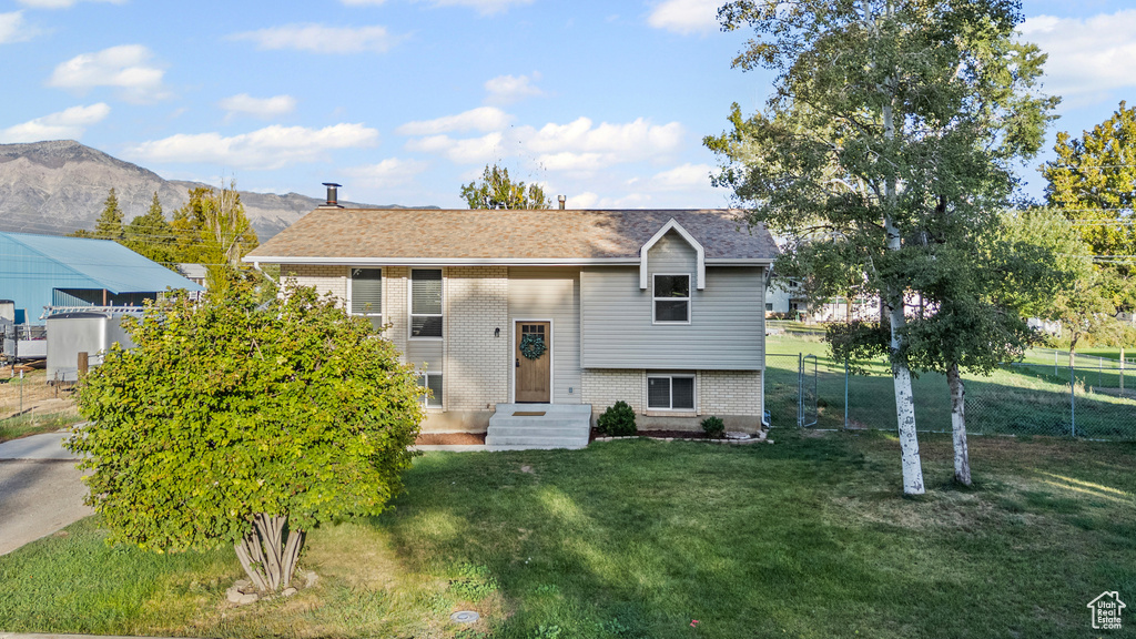 2520 N 4175 W Plain City, UT 84404
