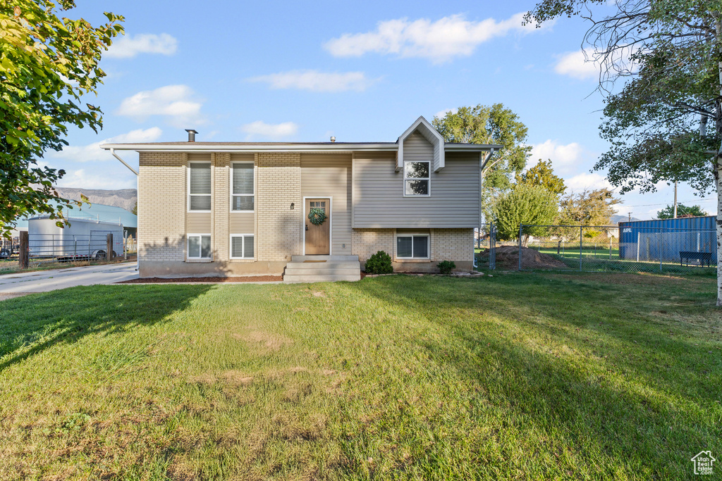 2520 N 4175 W Plain City, UT 84404