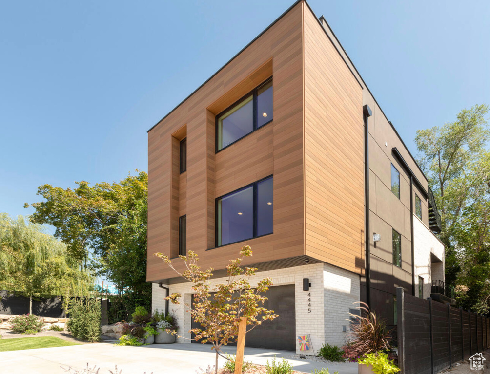 4445 S HOLLADAY PARK LN Holladay, UT 84124