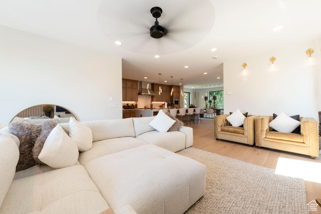 4445 S HOLLADAY PARK LN Holladay, UT 84124