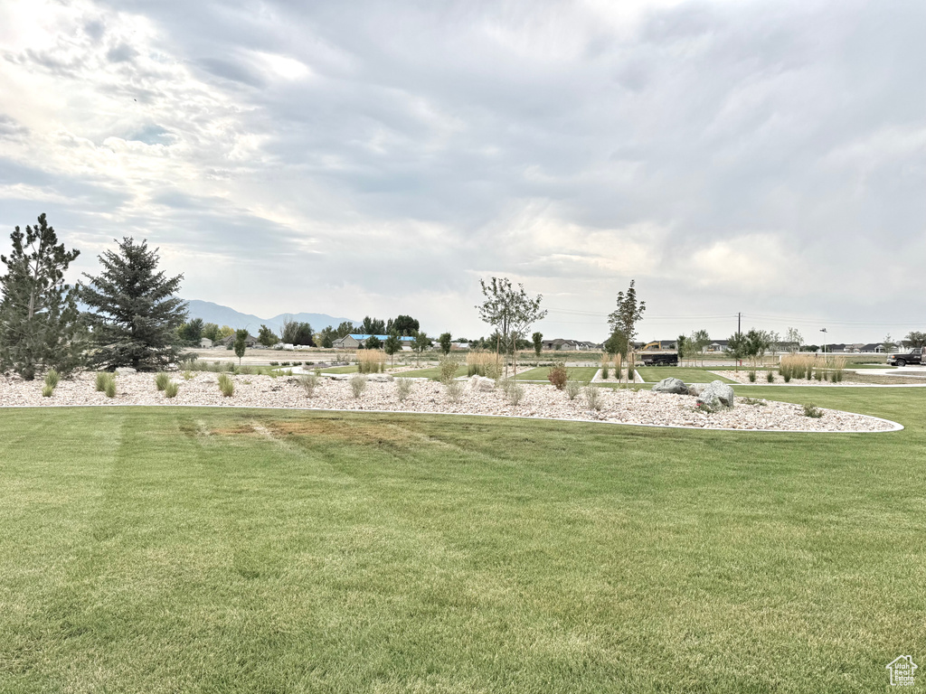 2727 N 2775 W #122 Plain City, UT 84404