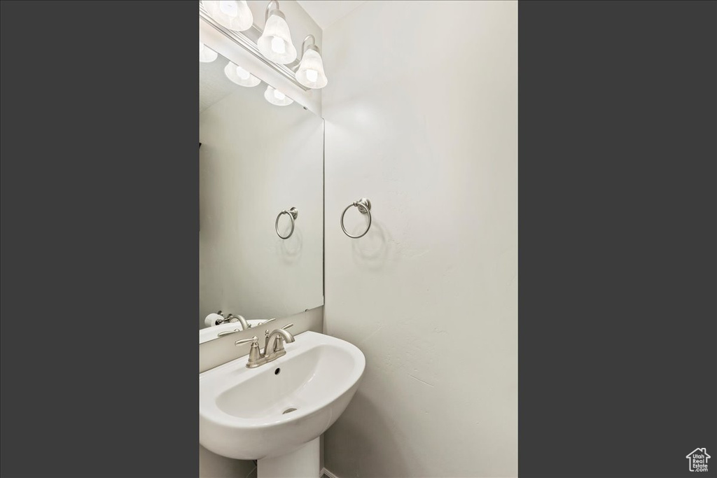 1832 W 725 N West Point, UT 84015