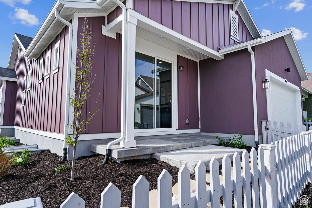 Photo 2 for MLS #2115739 at 6213 W Stone Mt Way #594