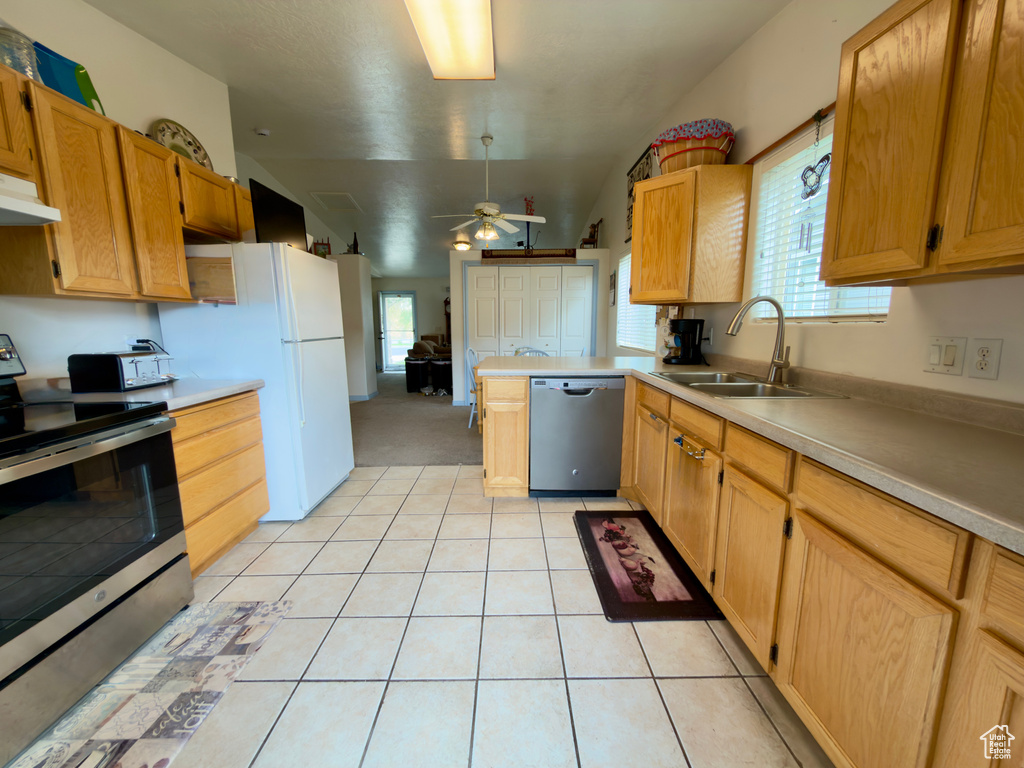 464 N FRONTAGE RD North Salt Lake, UT 84054