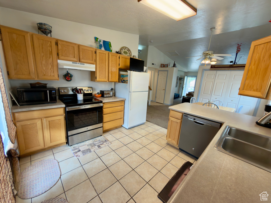 464 N FRONTAGE RD North Salt Lake, UT 84054