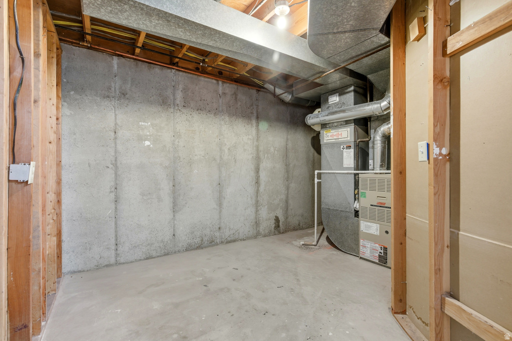 8797 HIDDEN OAK DR Cottonwood Heights, UT 84121