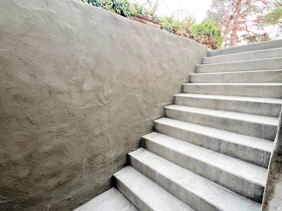 8797 HIDDEN OAK DR Cottonwood Heights, UT 84121