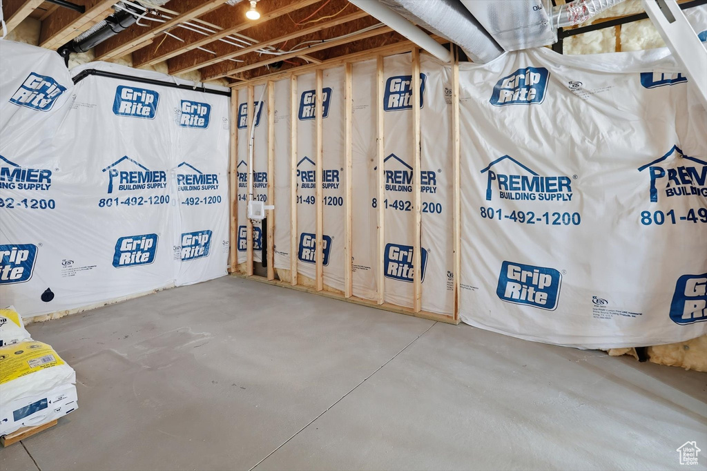 7566 W BOX LEAF CIR Herriman, UT 84096