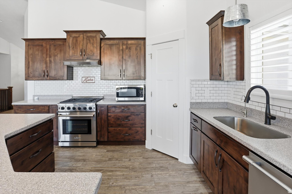 7566 W BOX LEAF CIR Herriman, UT 84096