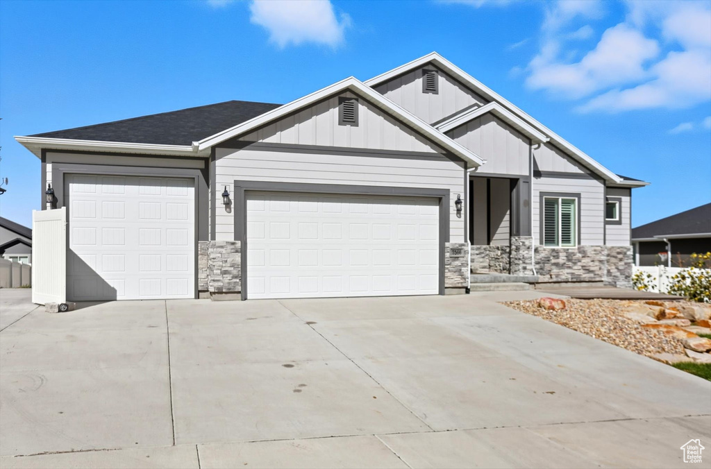 7566 W BOX LEAF CIR Herriman, UT 84096