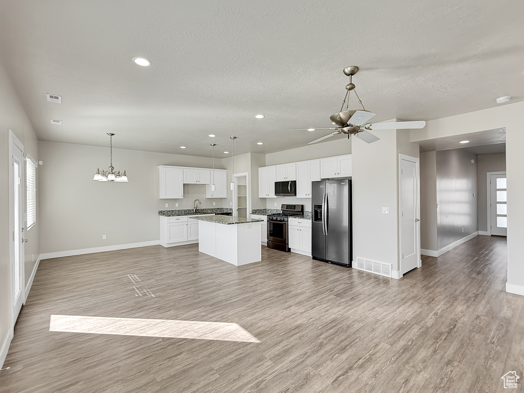 297 E 1500 N Harrisville, UT 84404