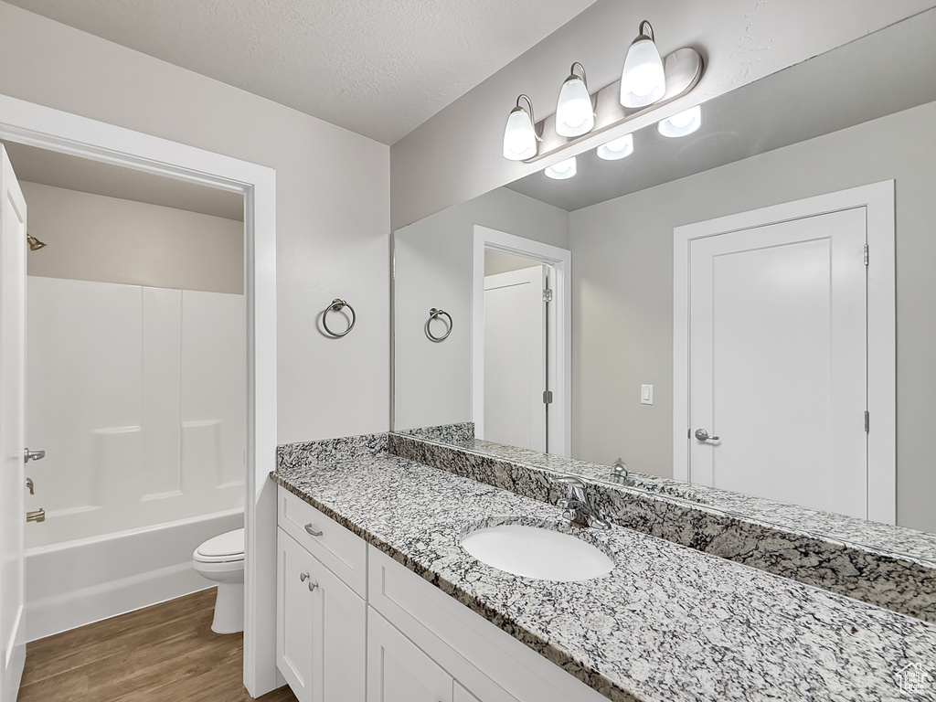 297 E 1500 N Harrisville, UT 84404