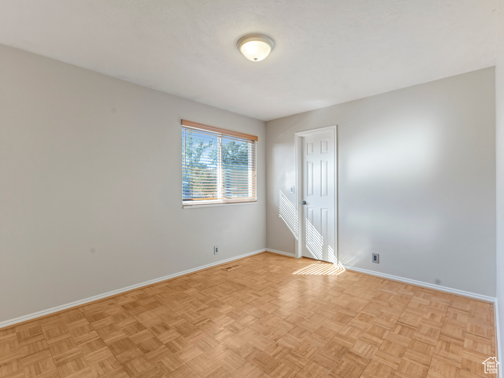 Photo 8 for MLS #2115800 at 4972 W Wake Robin Dr