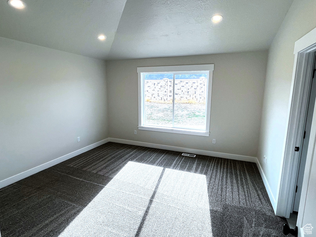Photo 8 for MLS #2115801 at 1206 N Berra Blvd