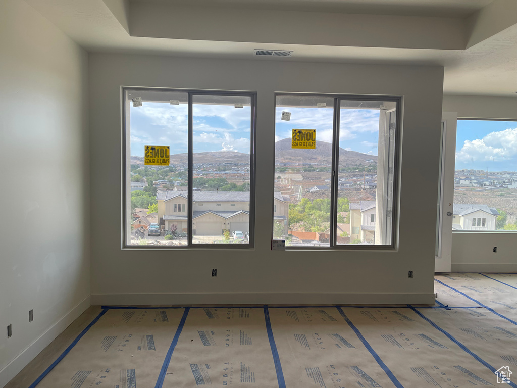 Photo 4 for MLS #2115806 at 1589 W 470 North #59