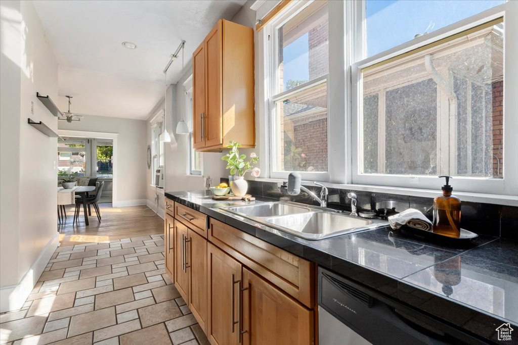 Photo 11 for MLS #2115816 at 940 S 1000 East