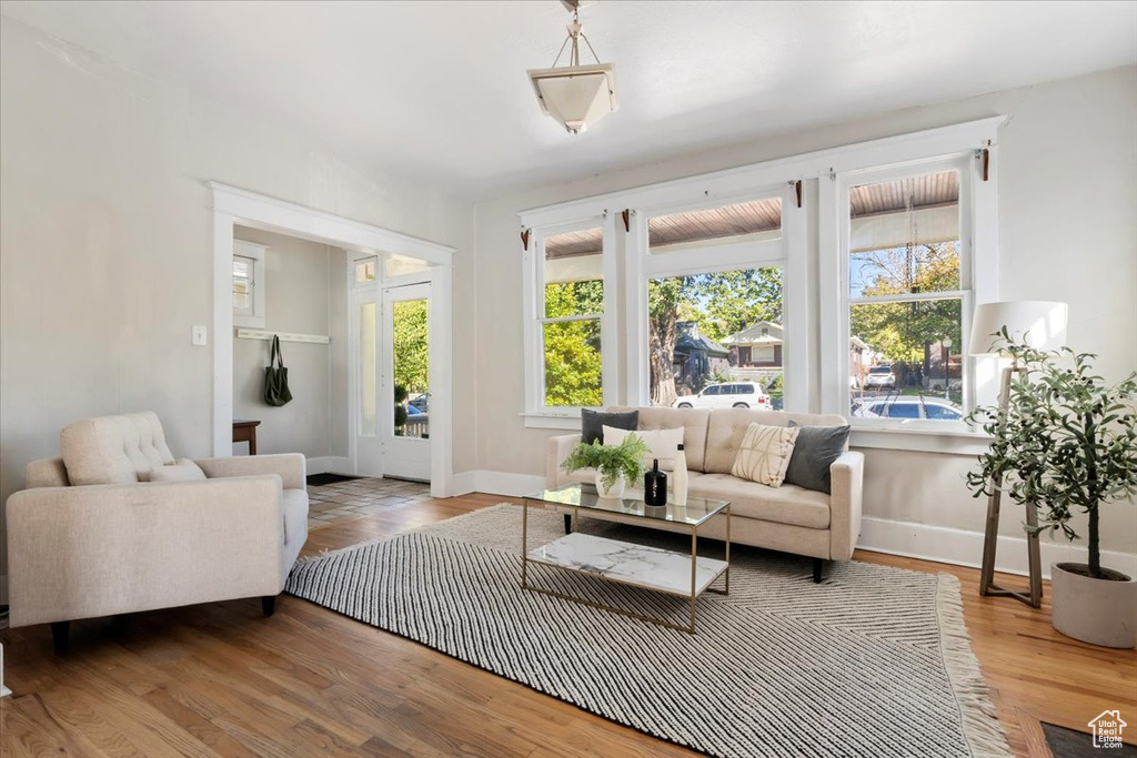 Photo 6 for MLS #2115816 at 940 S 1000 East