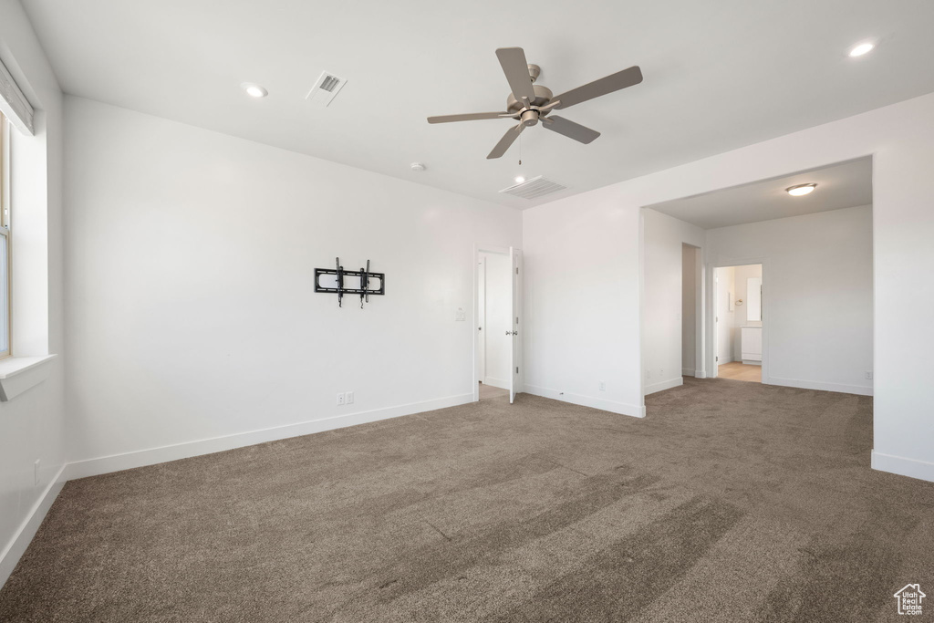 Photo 11 for MLS #2115820 at 822 N Pleasant Valley Ln