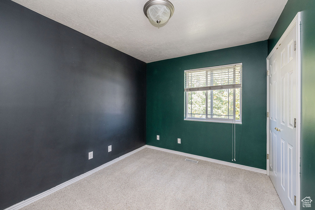 Photo 11 for MLS #2115821 at 979 W 600 North