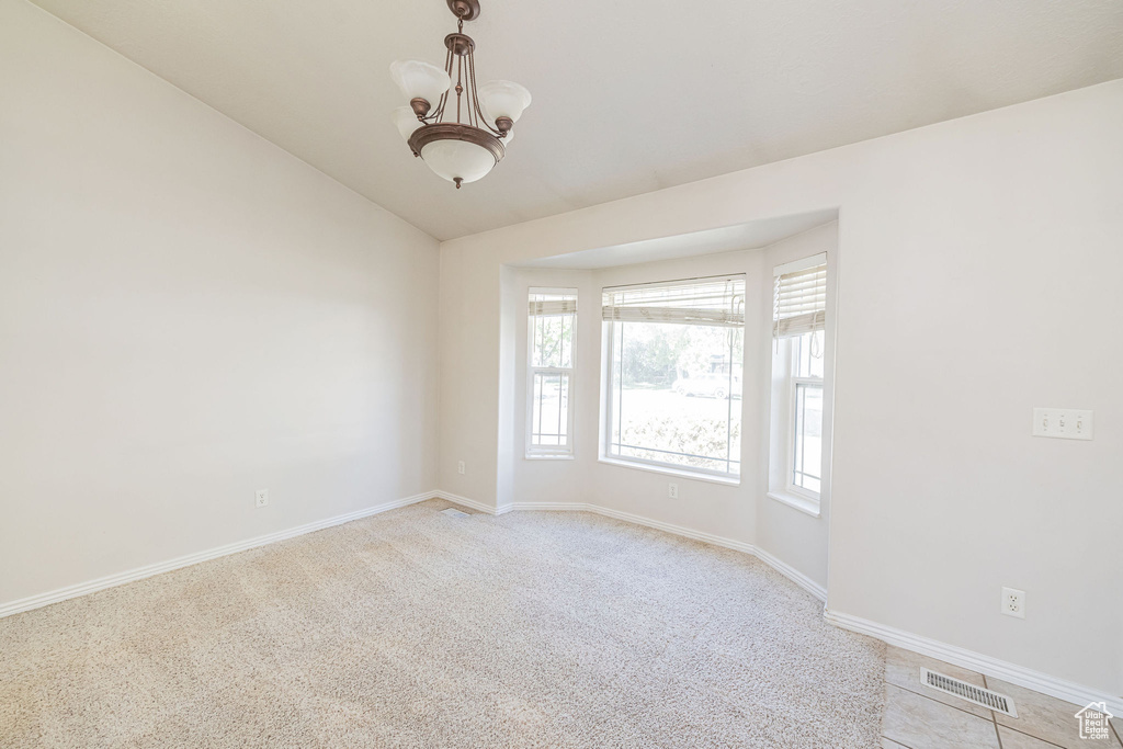 Photo 3 for MLS #2115821 at 979 W 600 North